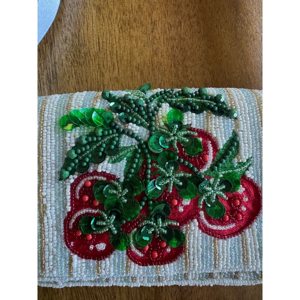 NWT Viral Tomato Beaded Baguette Purse Handmade India - Picture 2 of 10